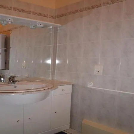 Centre, Tout A Pied - Vue Bassin - T3 Avec Parking Securise *