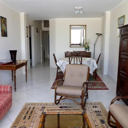 Centre, Tout A Pied - Vue Bassin - T3 Avec Parking Securise Appartement *